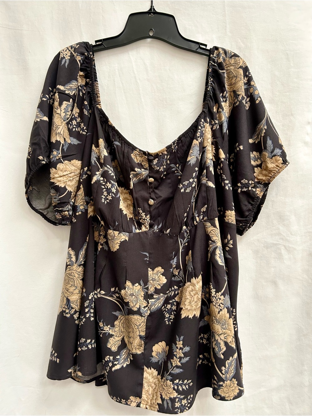TORRID, BLACK & FLORAL CORSET CONVERTIBLE TOP PLUS SIZE 3X, NWT